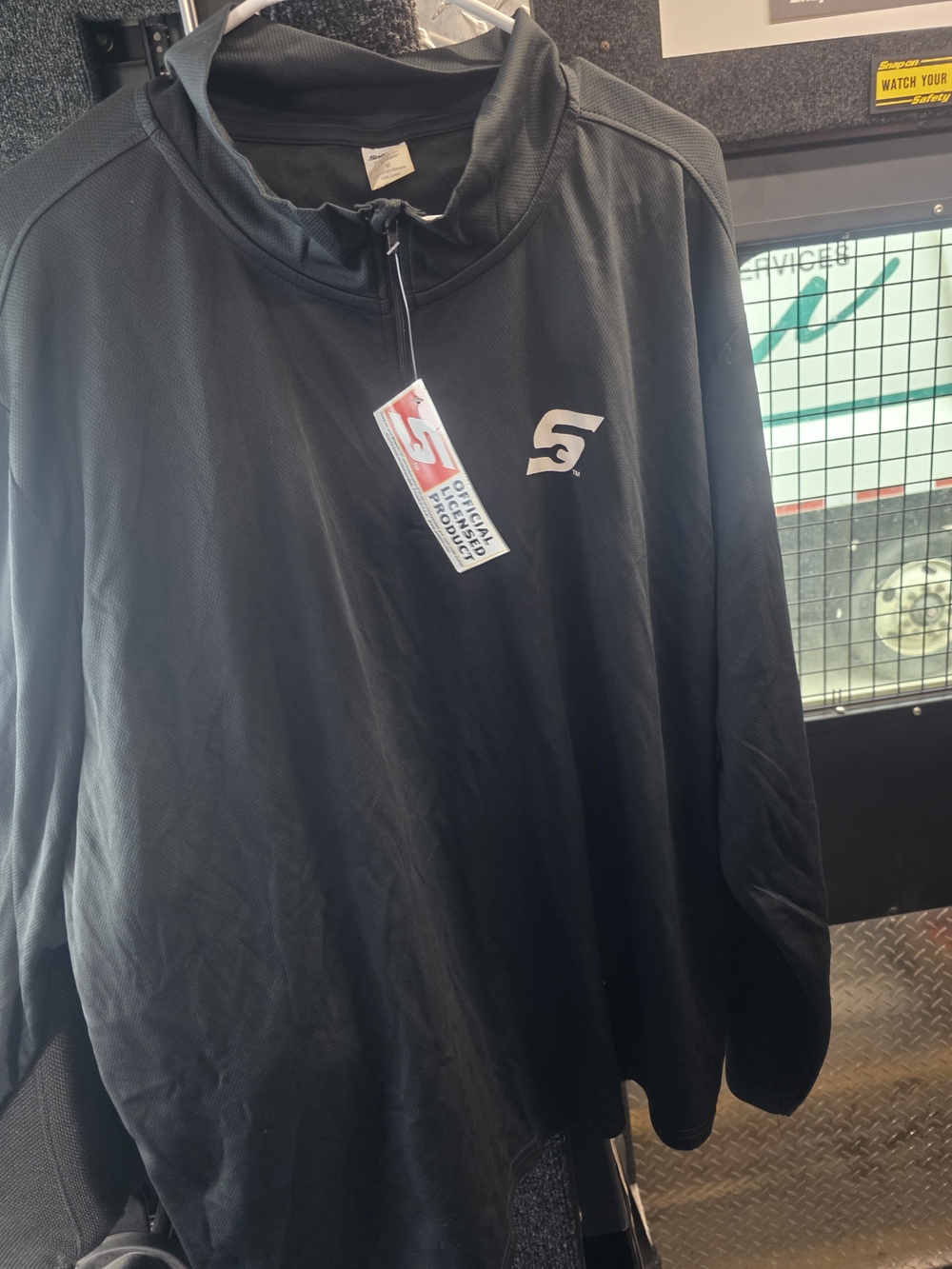 Snap Men’s Black Performance Quarter-Zip Pullover